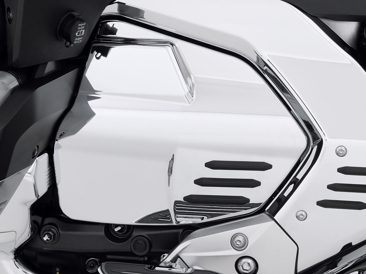 Chrome Engine Covers for 2018+ Gold Wing