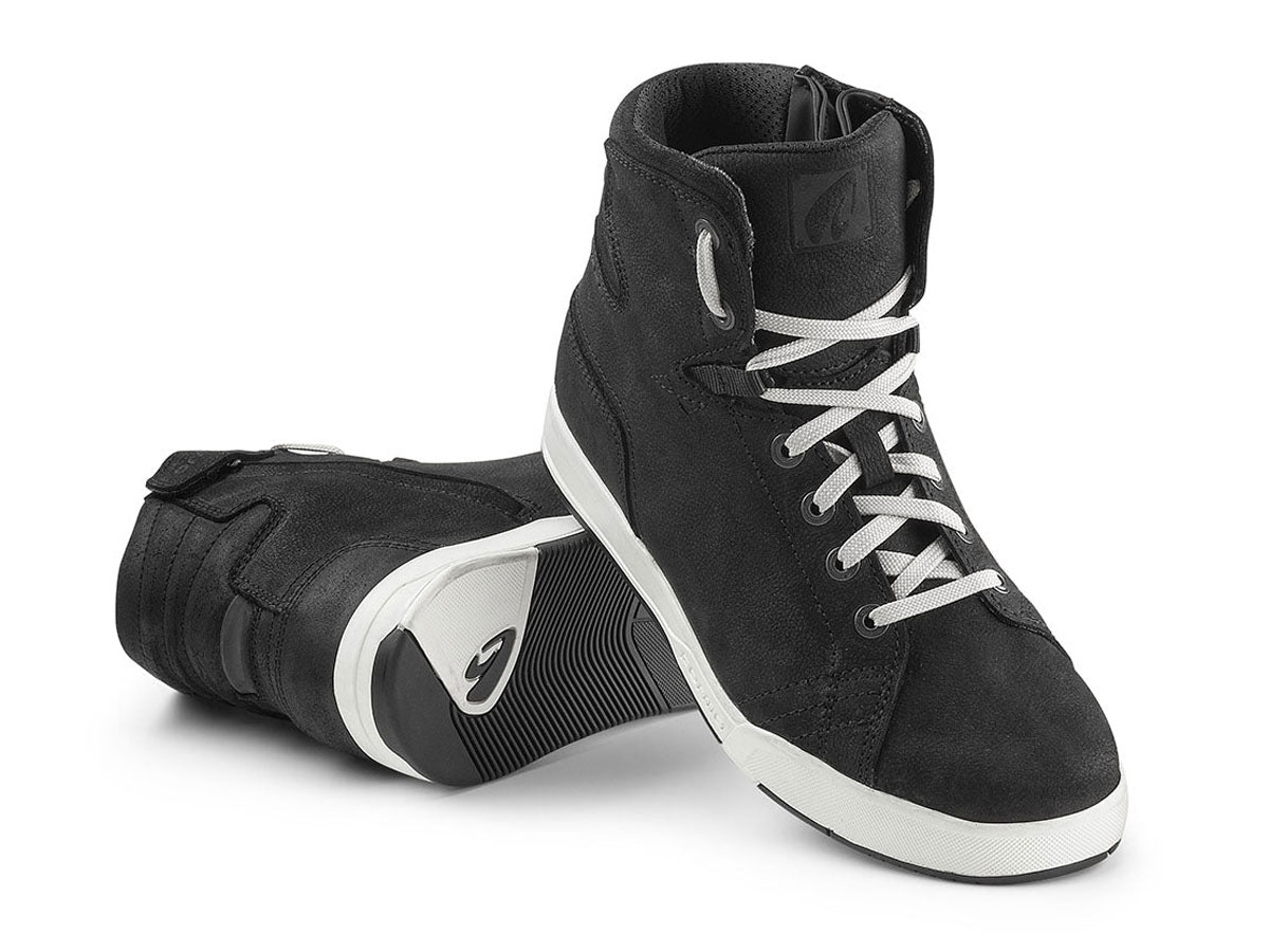 Forma Swift X Dry Riding Shoes Black/White